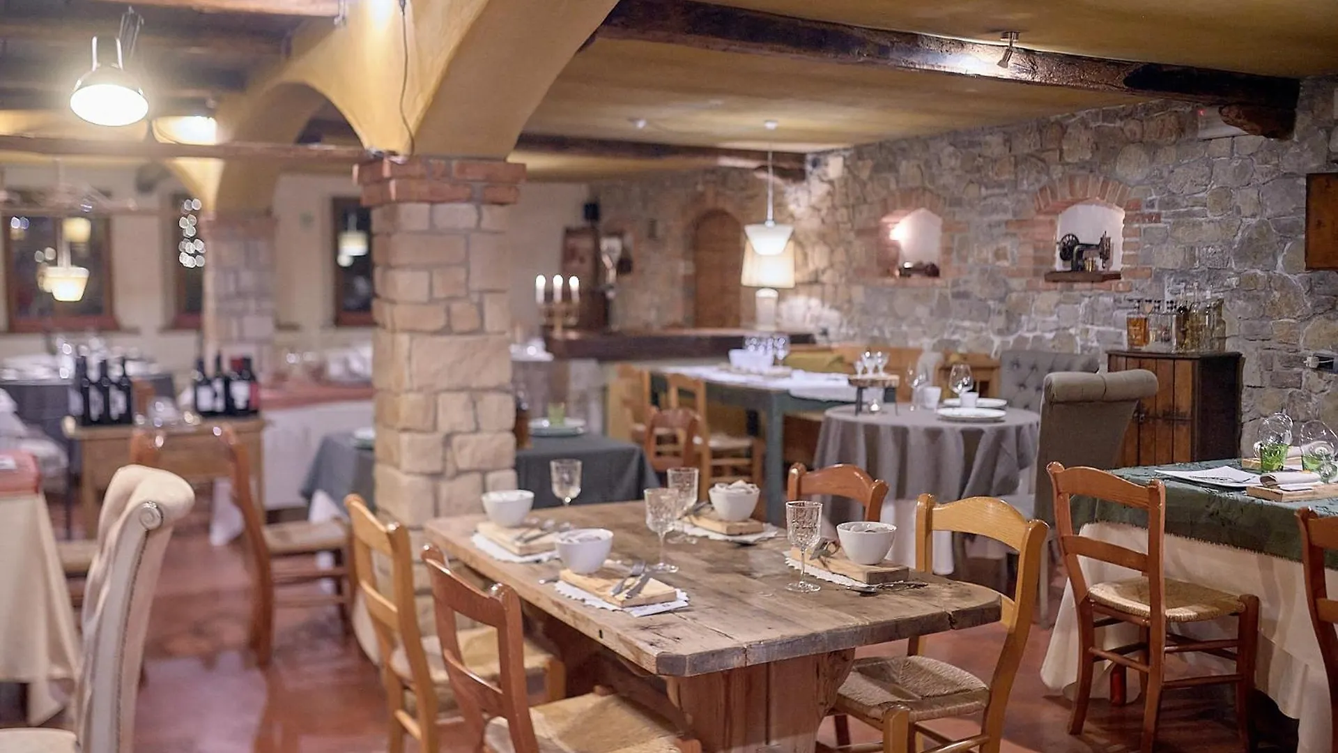 Ai Cadelach Hotel Giulia Revine Lago 3*,  Italia