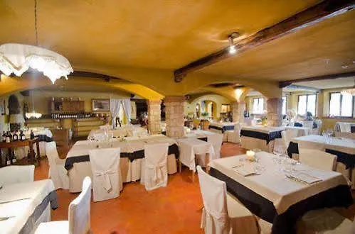 Ai Cadelach Hotel Giulia Revine Lago