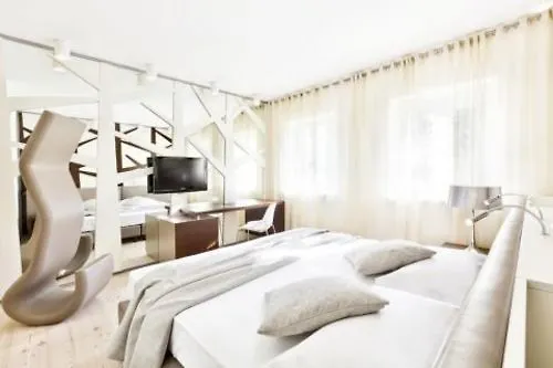 Ai Cadelach Hotel Giulia